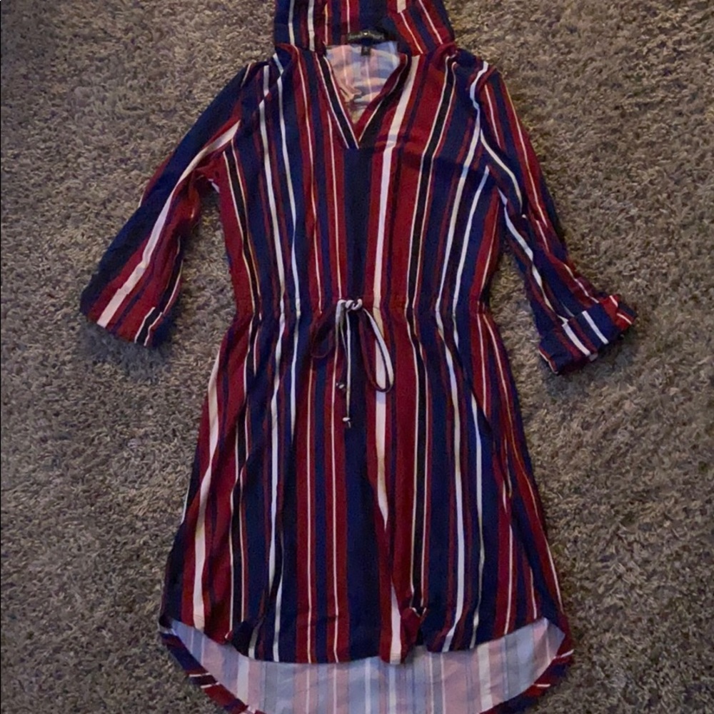 Mid sleeve dress